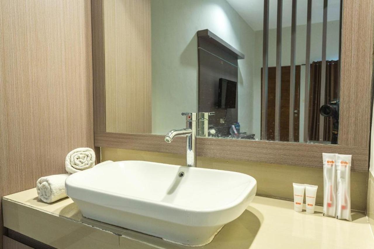 Hotel Bumi Aditya Senggigi Buitenkant foto