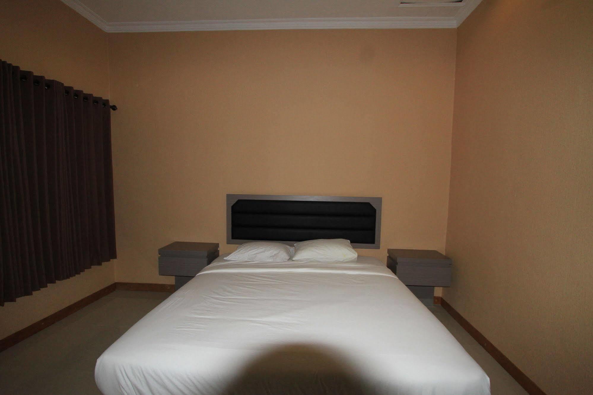 Hotel Bumi Aditya Senggigi Buitenkant foto