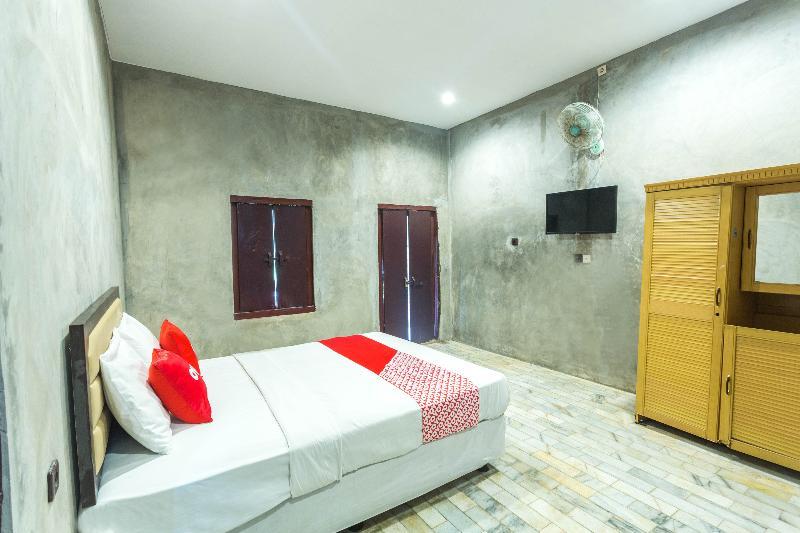 Hotel Bumi Aditya Senggigi Buitenkant foto