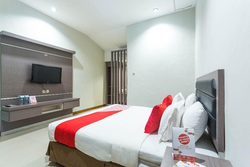 Hotel Bumi Aditya Senggigi Buitenkant foto