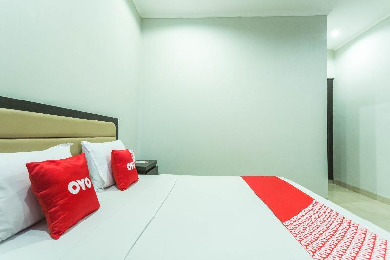 Hotel Bumi Aditya Senggigi Buitenkant foto