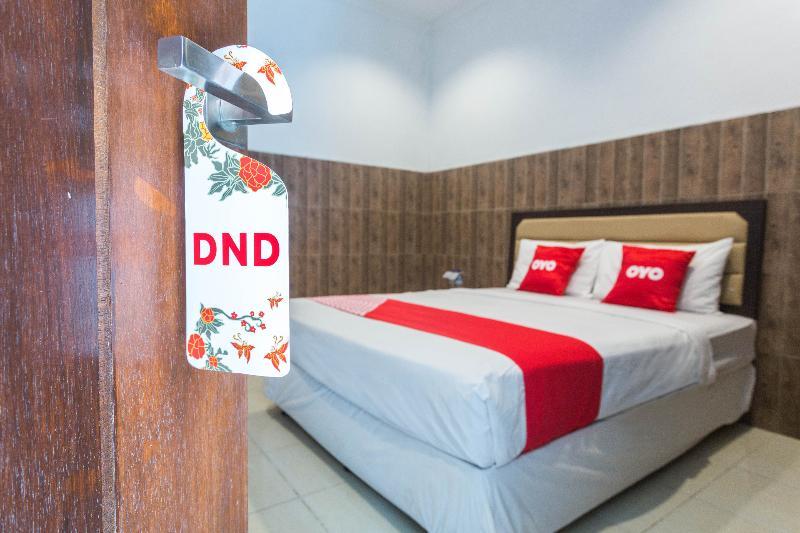 Hotel Bumi Aditya Senggigi Buitenkant foto