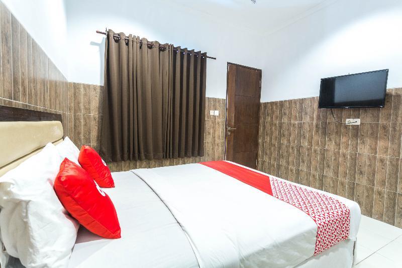 Hotel Bumi Aditya Senggigi Buitenkant foto