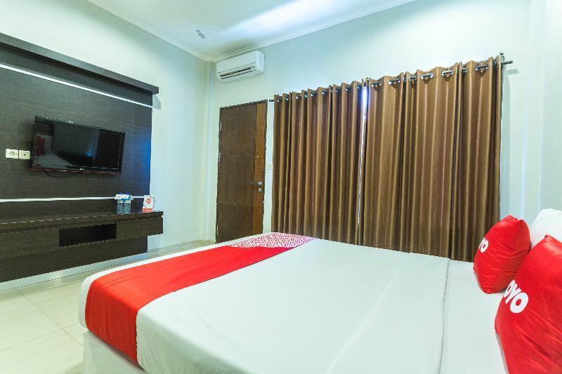 Hotel Bumi Aditya Senggigi Buitenkant foto