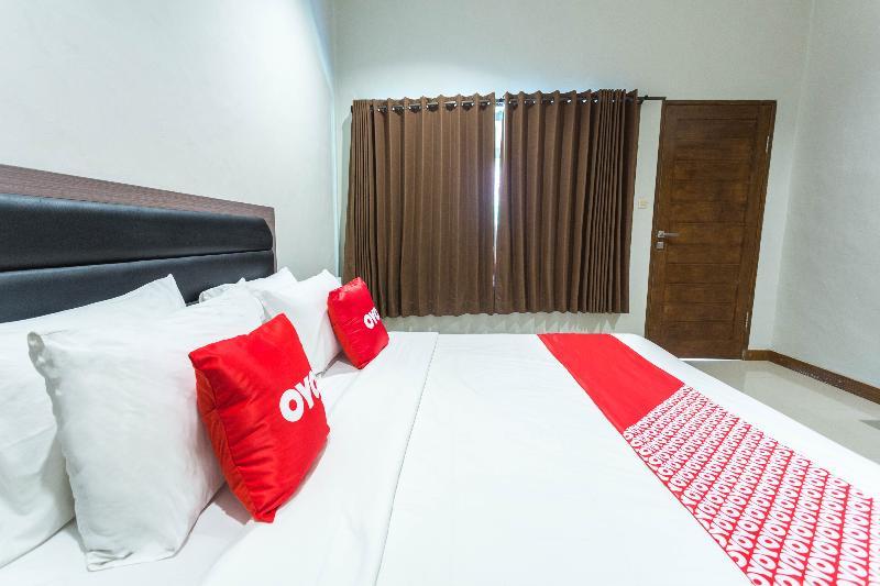 Hotel Bumi Aditya Senggigi Buitenkant foto