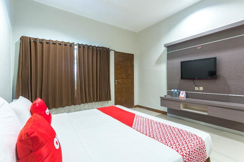 Hotel Bumi Aditya Senggigi Buitenkant foto