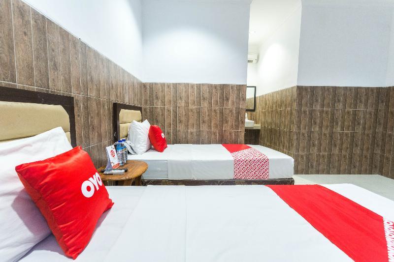 Hotel Bumi Aditya Senggigi Buitenkant foto