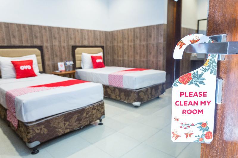 Hotel Bumi Aditya Senggigi Buitenkant foto
